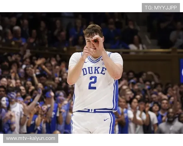 独行侠舟车劳顿挑战雄鹿，弗拉格冲筐成看点